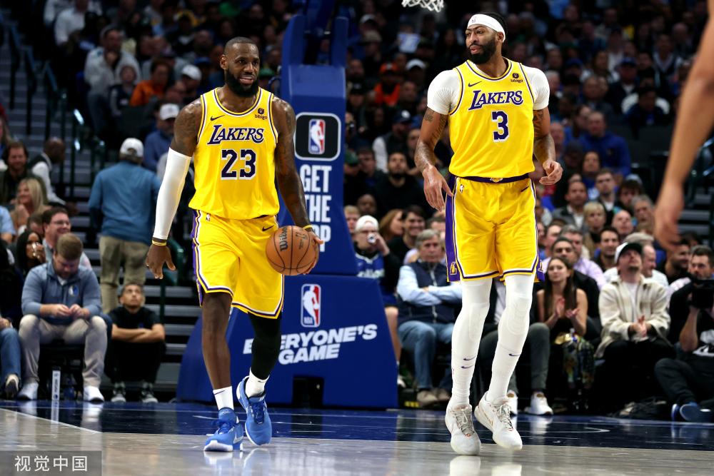 分属不同球 分属不同球