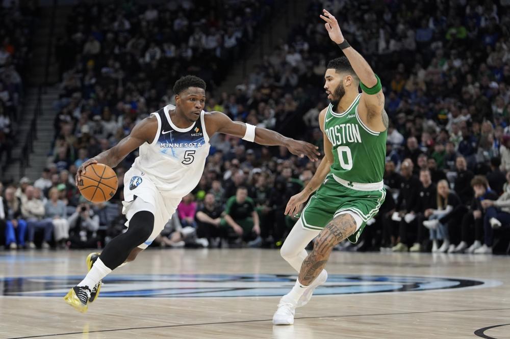 魅力吸引了 魅力吸引了